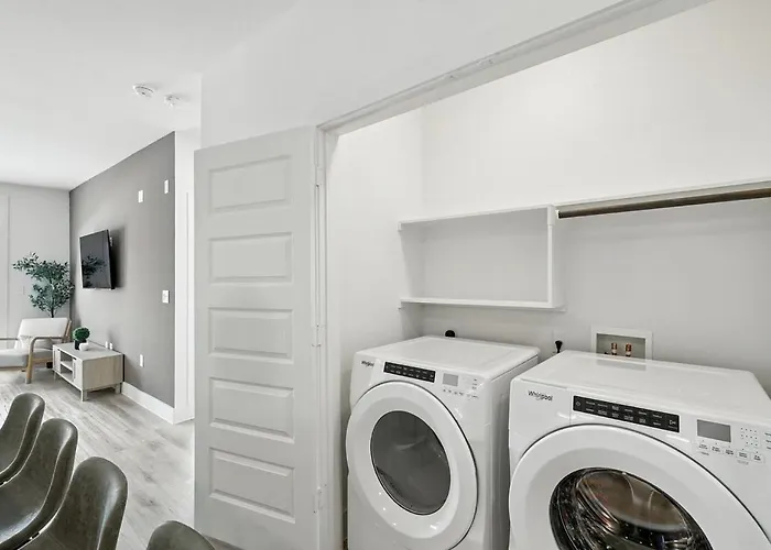 Apartamento 95 Luxury 2b2b Dt Worth, Style Pool & Gym, Golf Simulator, 7m To Dickies Stadium, 15m To At&t Stadium Fort Worth