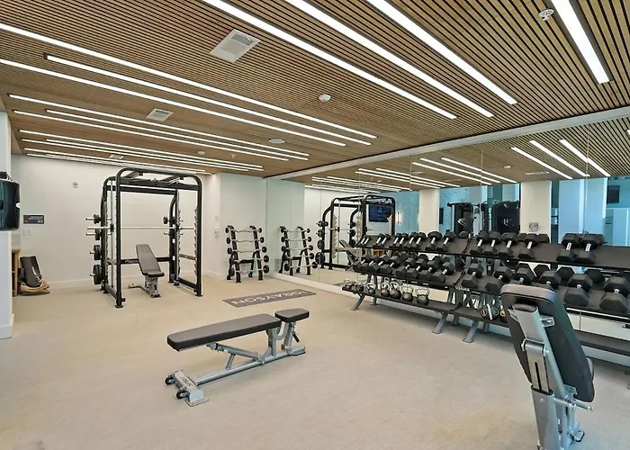 95 Luxury 2b2b Dt Worth, Style Pool & Gym, Golf Simulator, 7m To Dickies Stadium, 15m To At&t Stadium * Fort Worth